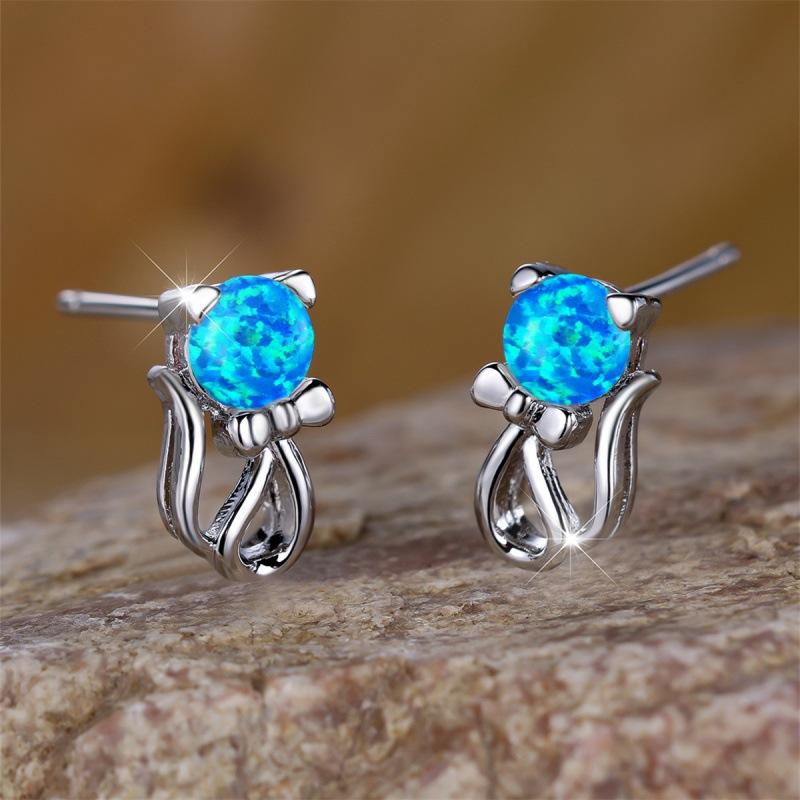 Fashion commuter cute cat stud earrings
Fashion commuter cute cat stud earrings