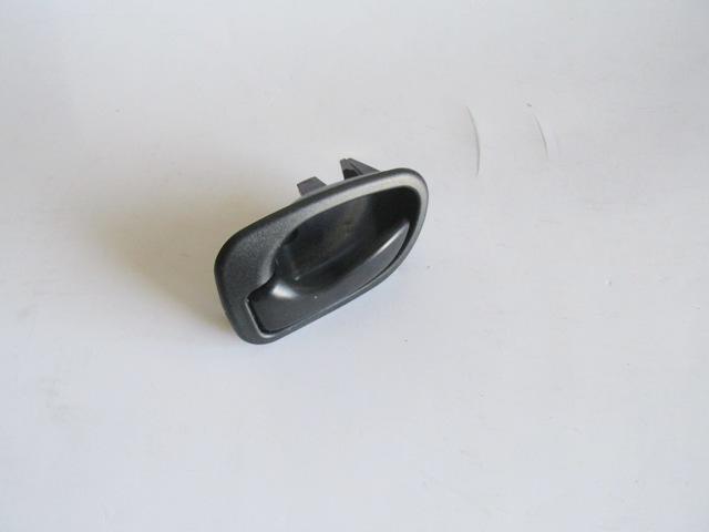 For Hyundai Accent 1998 2000 Front Door Interior Opening Handle Left Black 82610-22000
For Hyundai Accent 1998 2000 Front Door Interior Opening Handle Left Black 82610-22000