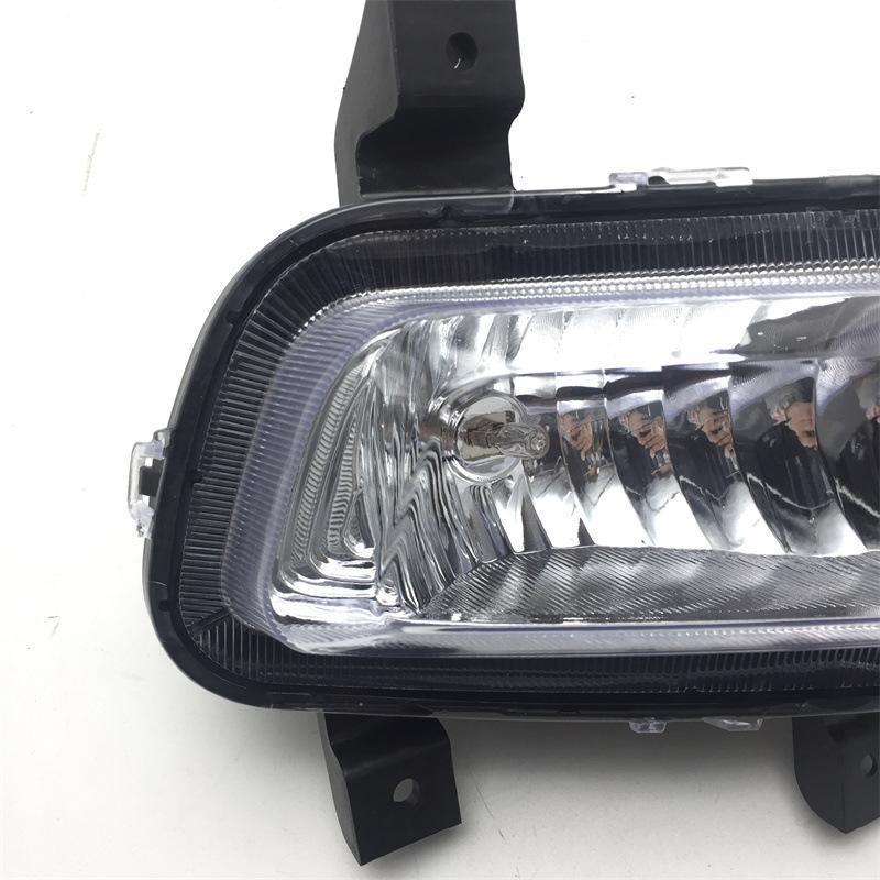Changan Ounuo S Front Fog Light Assembly for 17-19 Models Premium Co-Driver Side
Changan Ounuo S Front Fog Light Assembly for 17-19 Models Premium Co-Driver Side