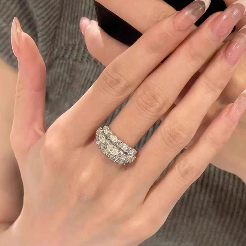 Luxurious Women s Zircon Pave Ring: Versatile Old Money Style Exquisite Index Finger Accessory
Luxurious Women s Zircon Pave Ring: Versatile Old Money Style Exquisite Index Finger Accessory