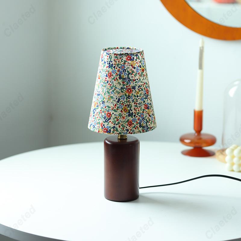 Creative Retro LED Linen Desk Lamp Solid Wood Wood Bedroom Bedhead Living Room Atmosphere Decoration Lighting Fixtures USB button switch
Creative Retro LED Linen Desk Lamp Solid Wood Wood Bedroom Bedhead Living Room Atmosphere Decoration Lighting Fixtures USB button switch