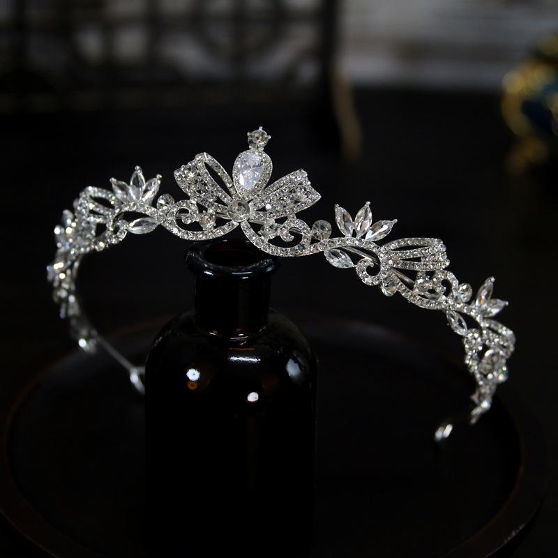 Корейский Новый Стиль Изысканный Циркон Свадебное Платье Невесты Свадебная Корона Тиара Корона Тиара Аксессуары для Волос
Корейский Новый Стиль Изысканный Циркон Свадебное Платье Невесты Свадебная Корона Тиара Корона Тиара Аксессуары для Волос