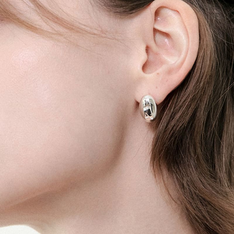 TACIT Foam earrings Free
TACIT Foam earrings Free