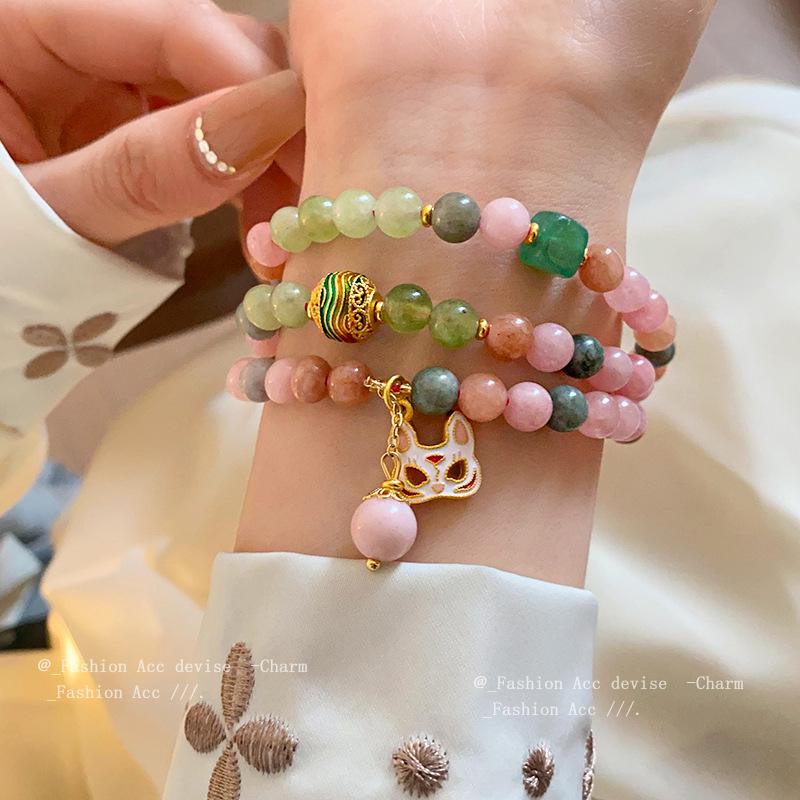 Elegant Chinese Fox Beaded Bracelet: Vibrant, Fashion-Forward, Luxurious Hand Jewelry for Women
Elegant Chinese Fox Beaded Bracelet: Vibrant, Fashion-Forward, Luxurious Hand Jewelry for Women