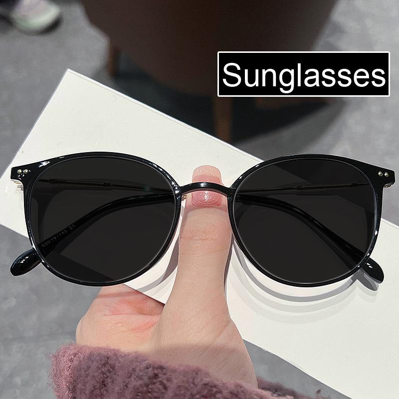 Luxury Brand Designer UV400 Sunglasses Unisex Sun Glasses Shades for Women Men Outdoor Sun Goggles Gafas De Sol Eyeglasses
Luxury Brand Designer UV400 Sunglasses Unisex Sun Glasses Shades for Women Men Outdoor Sun Goggles Gafas De Sol Eyeglasses