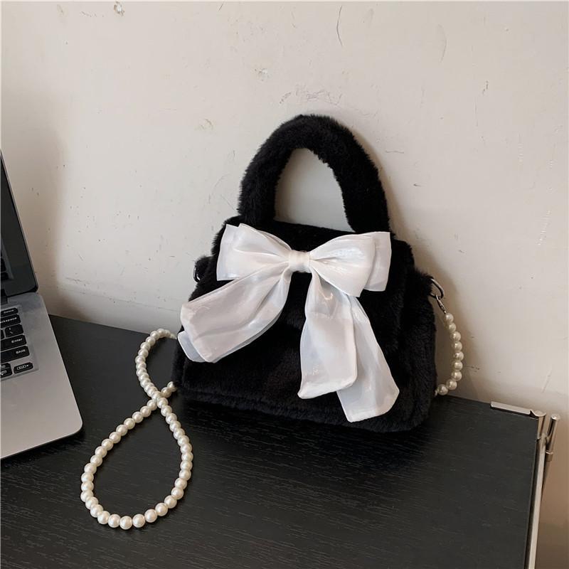 Cute Bow 2024 New Sweet Girl Plush Bag Commuting Plush Pearl Handheld Single Shoulder Crossbody Bag White чёрный
Cute Bow 2024 New Sweet Girl Plush Bag Commuting Plush Pearl Handheld Single Shoulder Crossbody Bag White чёрный