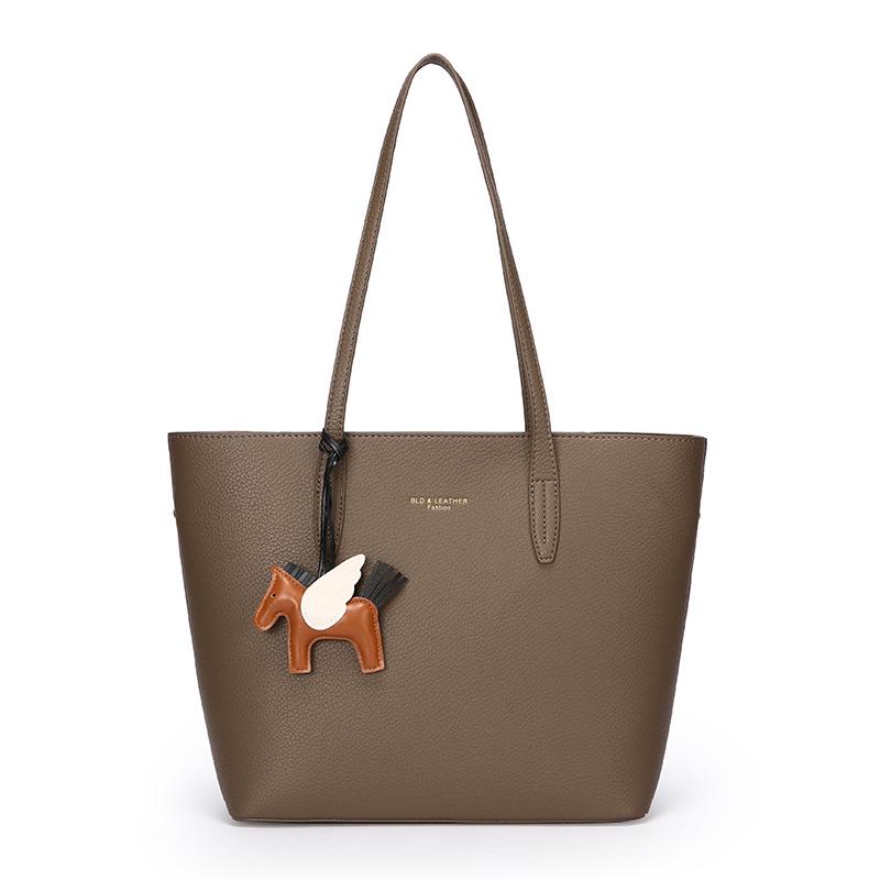 Underarm Large-Capacity Tote Bag - Spring/Summer 2025 Women s Korean Shoulder Bag 39*28*12cm
Underarm Large-Capacity Tote Bag - Spring/Summer 2025 Women s Korean Shoulder Bag 39*28*12cm