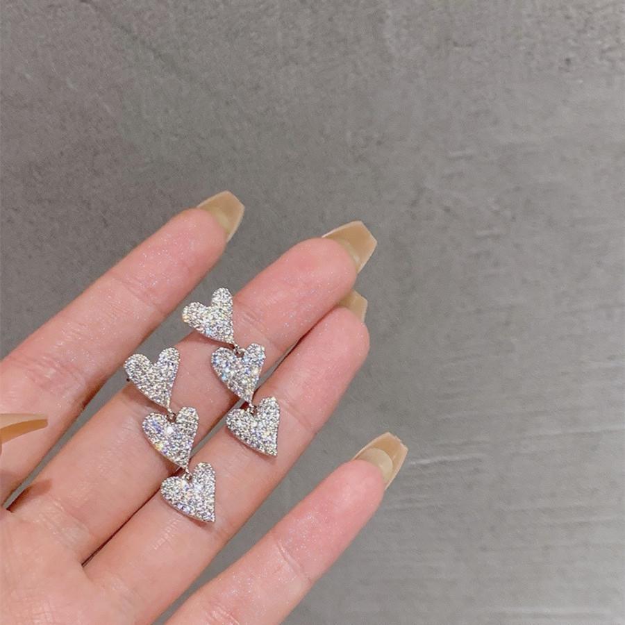S925 Sterling Silver Heart Diamond Stud Earrings - Elegant Women s Niche Design 925 Silver
S925 Sterling Silver Heart Diamond Stud Earrings - Elegant Women s Niche Design 925 Silver