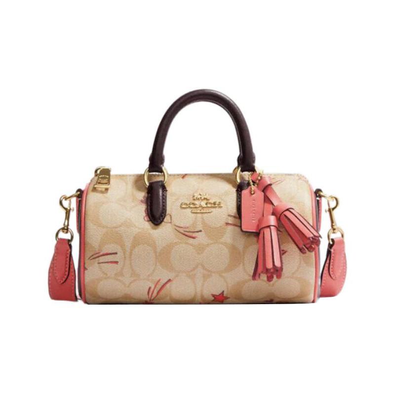 COACH Lacey 20 Classic Presbyopia Zipper Closure Coated Canvas with Leather Boston Bag Handbag Small Women s Khaki and Pink рожевий
COACH Lacey 20 Classic Presbyopia Zipper Closure Coated Canvas with Leather Boston Bag Handbag Small Women s Khaki and Pink рожевий