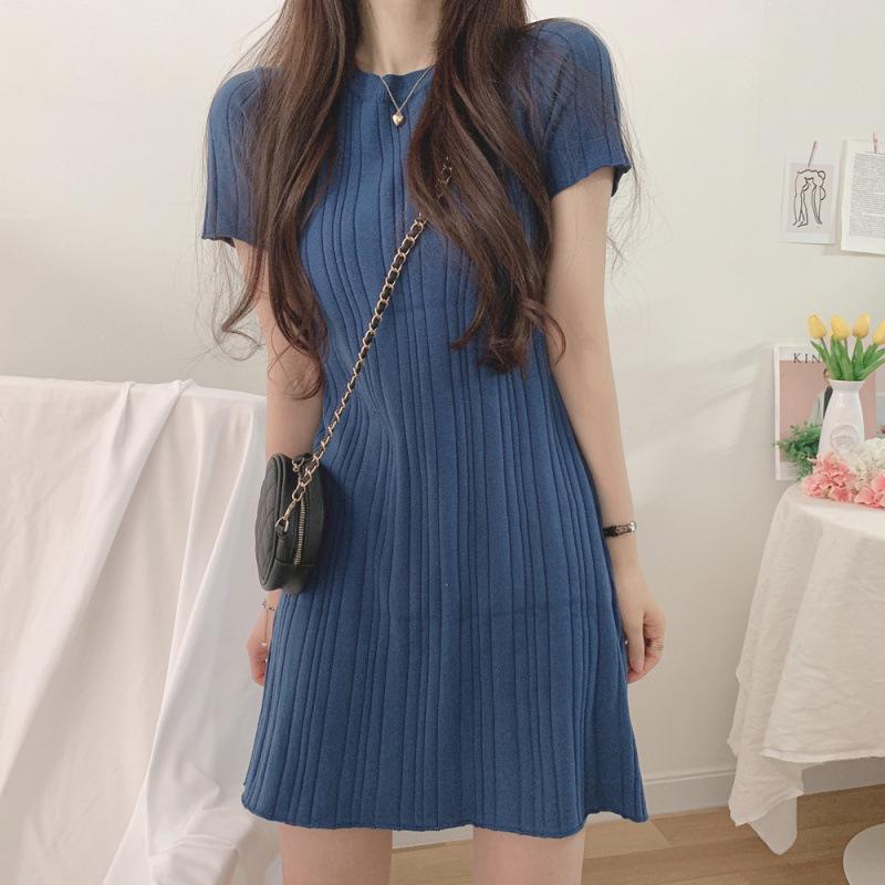 Korean Summer Ice Silk Slim Bodycon Knit Dress with Round Neck and Short Sleeves One Size розовый
Korean Summer Ice Silk Slim Bodycon Knit Dress with Round Neck and Short Sleeves One Size розовый