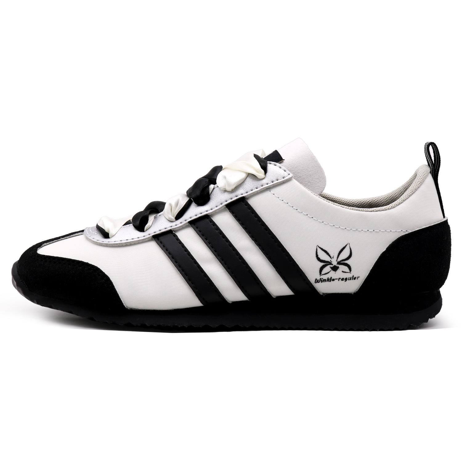 Adidas VS JOG 2.0 Low top German Army Trainers Unisex Black White JR4653(Team396- ) 44⅔
Adidas VS JOG 2.0 Low top German Army Trainers Unisex Black White JR4653(Team396- ) 44⅔