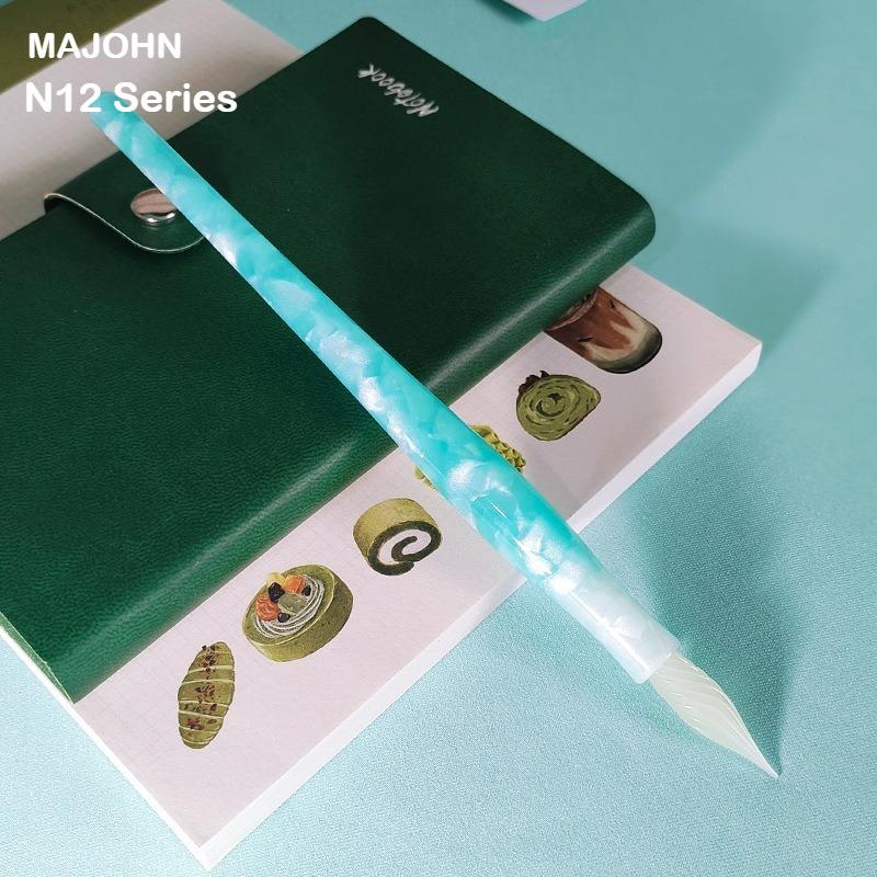 MAJOHN N12 Скло-смоляна перо-занурювач чорнильна ручка ручної роботи перо для письма пір яні ручки для письма ділові канцтовари офісні шкільні приладдя
MAJOHN N12 Скло-смоляна перо-занурювач чорнильна ручка ручної роботи перо для письма пір яні ручки для письма ділові канцтовари офісні шкільні приладдя