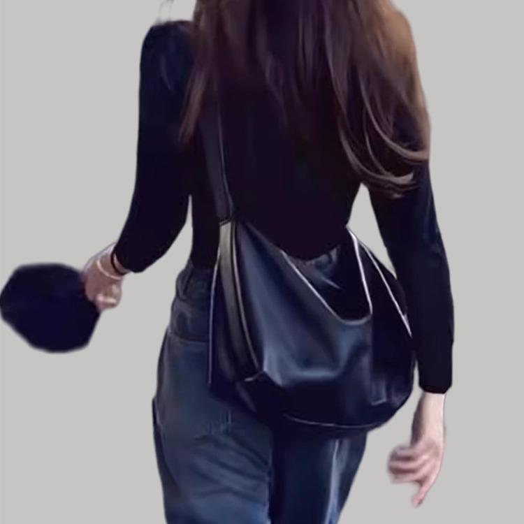 Bag Women S Large-Capacity Niche Texture Tote Commuter Big Bag Versatile Single Shoulder Messenger Bag Tide чорний
Bag Women S Large-Capacity Niche Texture Tote Commuter Big Bag Versatile Single Shoulder Messenger Bag Tide чорний