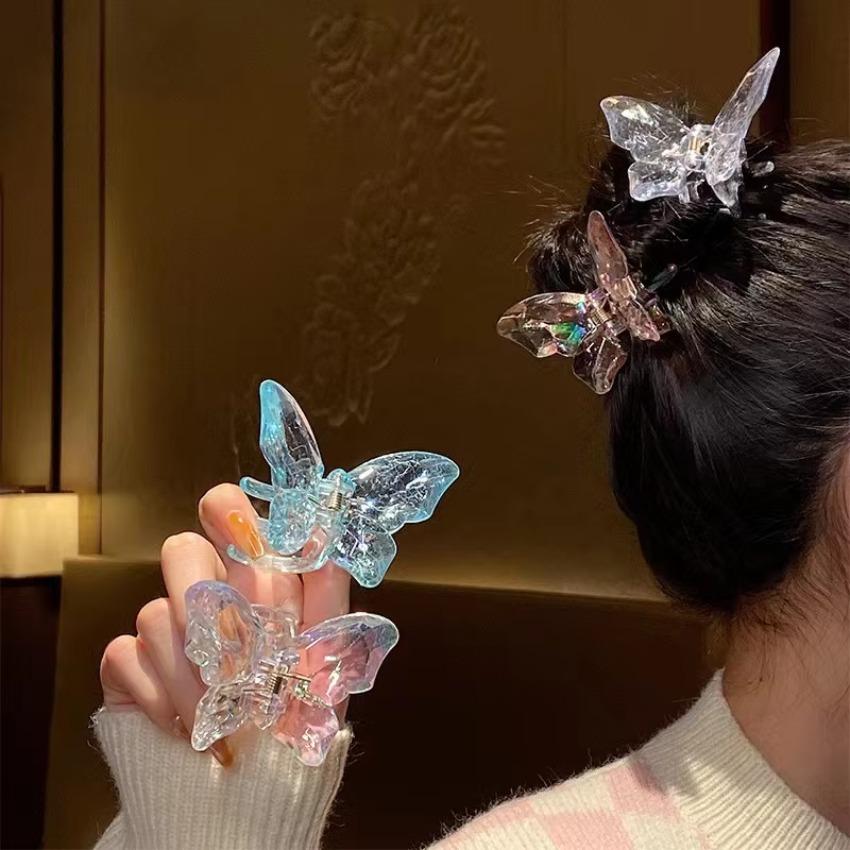 1 Pcs Transparent Butterfly Hair Clip Women Summer Crystal Mermaid Dazzling Color Clip Shark Clip on The Back of The Head F
1 Pcs Transparent Butterfly Hair Clip Women Summer Crystal Mermaid Dazzling Color Clip Shark Clip on The Back of The Head F