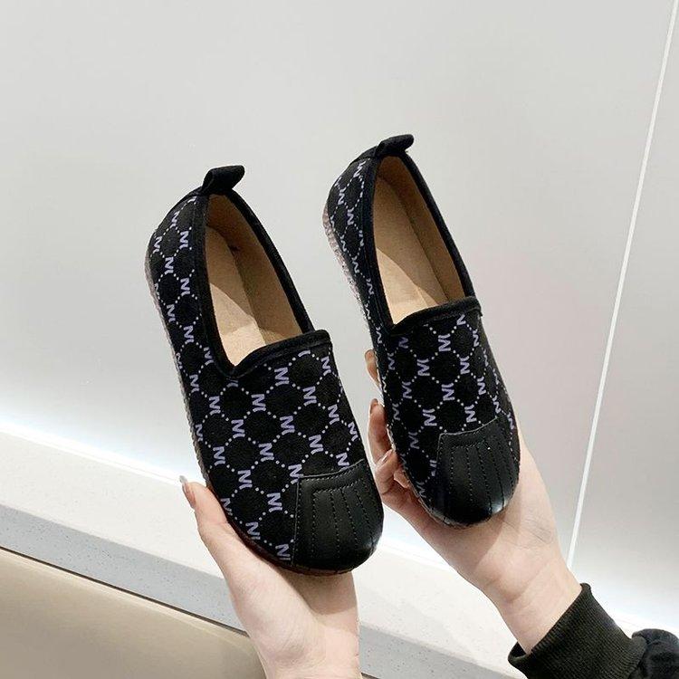 Soft-soled soft leather shoes comfortable deep-mouth single shoes non-slip women s leather shoes round head large size women s shoes flat bottom 35 чорний
Soft-soled soft leather shoes comfortable deep-mouth single shoes non-slip women s leather shoes round head large size women s shoes flat bottom 35 чорний