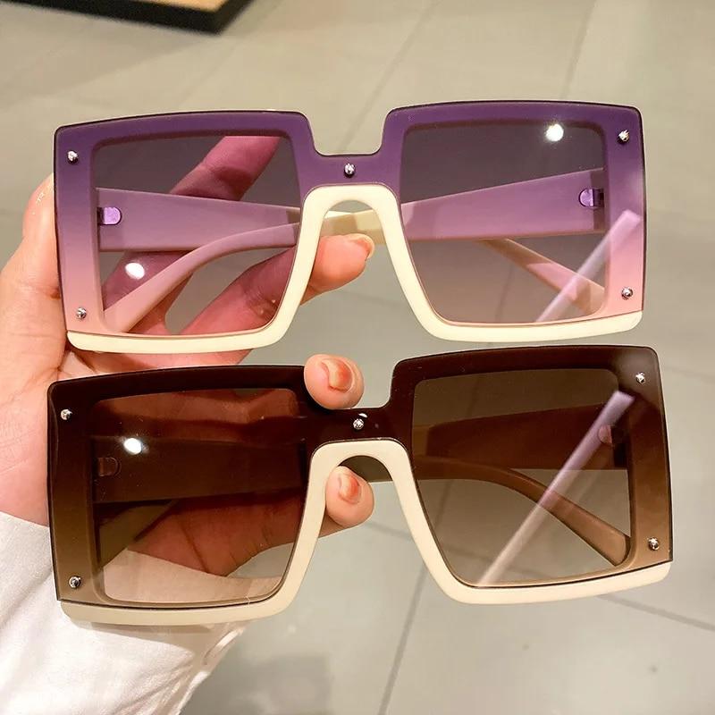 New Cross-border Fashion Sunglasses Ladies Street Shot European And American Sunglasses Ins Large Square Uv Protection Glasses
New Cross-border Fashion Sunglasses Ladies Street Shot European And American Sunglasses Ins Large Square Uv Protection Glasses
