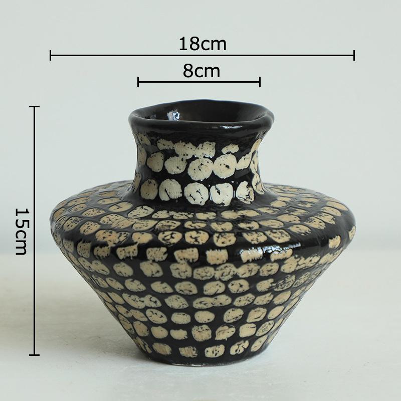 Creative Mesh Ceramic Vase Hydroponics Flower Pot Table Decoration Flowers Arrangement Floral Vases Room Aesthetic Decor
Creative Mesh Ceramic Vase Hydroponics Flower Pot Table Decoration Flowers Arrangement Floral Vases Room Aesthetic Decor