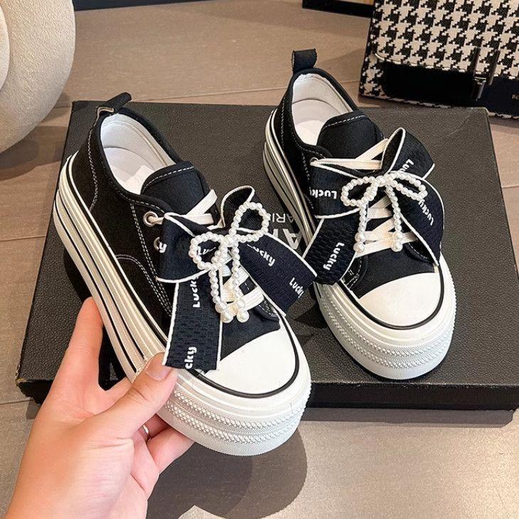 ins students versatile and comfortable round head tide board shoes niche do not bump into the thick-soled canvas white shoes women s 2025 new models 40
ins students versatile and comfortable round head tide board shoes niche do not bump into the thick-soled canvas white shoes women s 2025 new models 40
