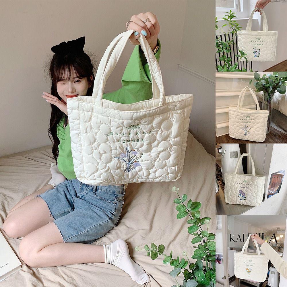 Solid Color Fresh Flower Embroidery Handbag Polyester Korean Style Tote Bag Office Worker
Solid Color Fresh Flower Embroidery Handbag Polyester Korean Style Tote Bag Office Worker