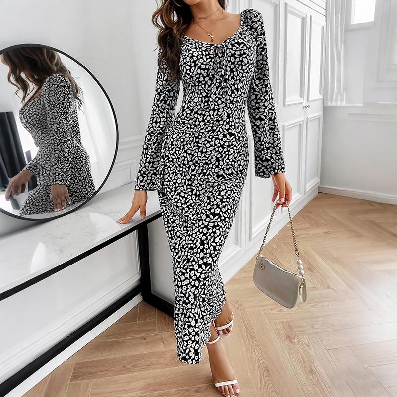 A new elegant and retro black and white floral dress with a square collar and a cinched waist and hips for autumn XL
A new elegant and retro black and white floral dress with a square collar and a cinched waist and hips for autumn XL