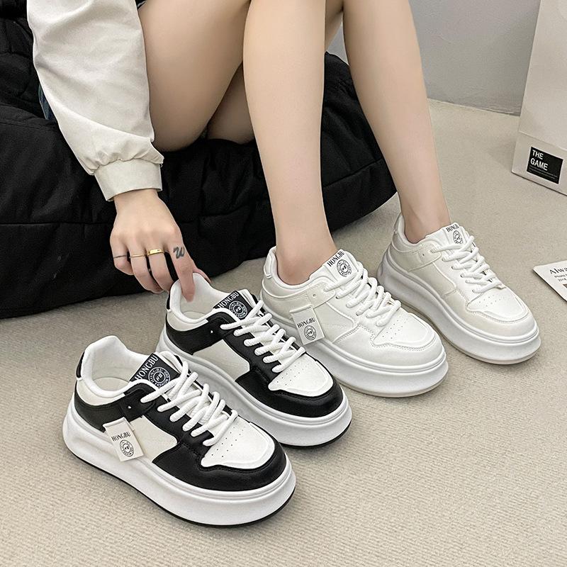 Small thick-soled heightened and thin casual women s shoes 2024 spring and autumn new leather versatile mesh breathable sneakers 35 белый
Small thick-soled heightened and thin casual women s shoes 2024 spring and autumn new leather versatile mesh breathable sneakers 35 белый