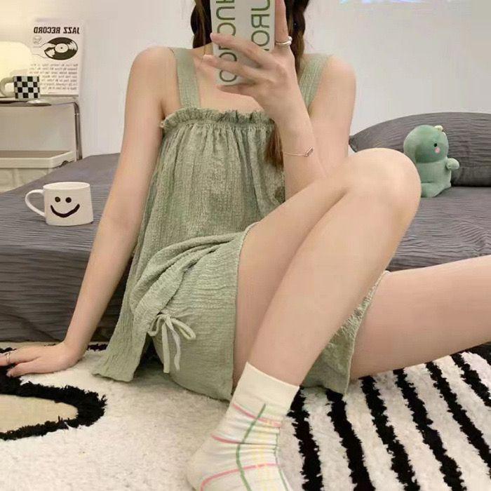 Летний милый пижамный комплект для женщин с кружевными шортами на бретелях и бантом XXL
Летний милый пижамный комплект для женщин с кружевными шортами на бретелях и бантом XXL