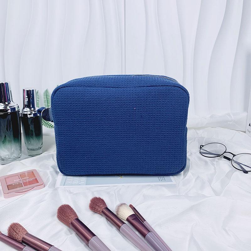 Pink Makeup Bag For Girls, Name Waffle Travel Storage, Large Capacity Stationery And Makeup Bag, Bridesmaid Gifts No Need Name темно-синього кольору
Pink Makeup Bag For Girls, Name Waffle Travel Storage, Large Capacity Stationery And Makeup Bag, Bridesmaid Gifts No Need Name темно-синього кольору