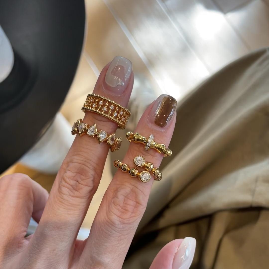 Кольцо Medieval Brushed Ring, Retro Full Diamond Temperament, Advanced Sense, Light Luxury Bead Edge Lace Bamboo Row Ring, для женщин
Кольцо Medieval Brushed Ring, Retro Full Diamond Temperament, Advanced Sense, Light Luxury Bead Edge Lace Bamboo Row Ring, для женщин