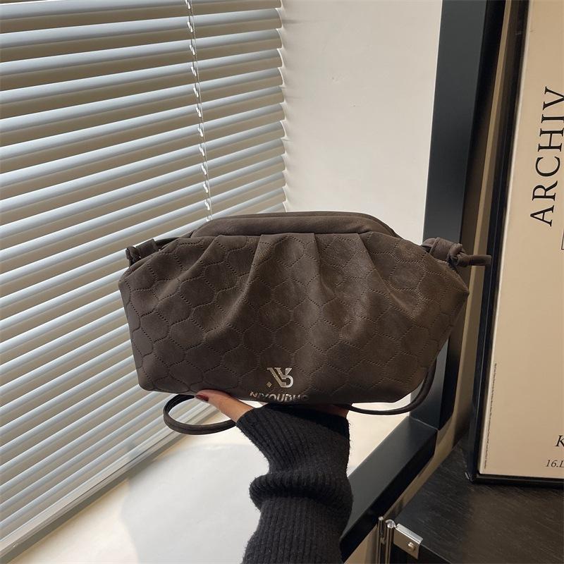 Popular Trendy Cloud-shaped Bag Combined with Niche Single-shoulder Crossbody Bag кавовий
Popular Trendy Cloud-shaped Bag Combined with Niche Single-shoulder Crossbody Bag кавовий