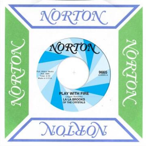 7inch Record LA LA BROOK / PIGGIES - Play With Fire / Parachute Woman 9665 Norton Records 2013 US Rock
7inch Record LA LA BROOK / PIGGIES - Play With Fire / Parachute Woman 9665 Norton Records 2013 US Rock
