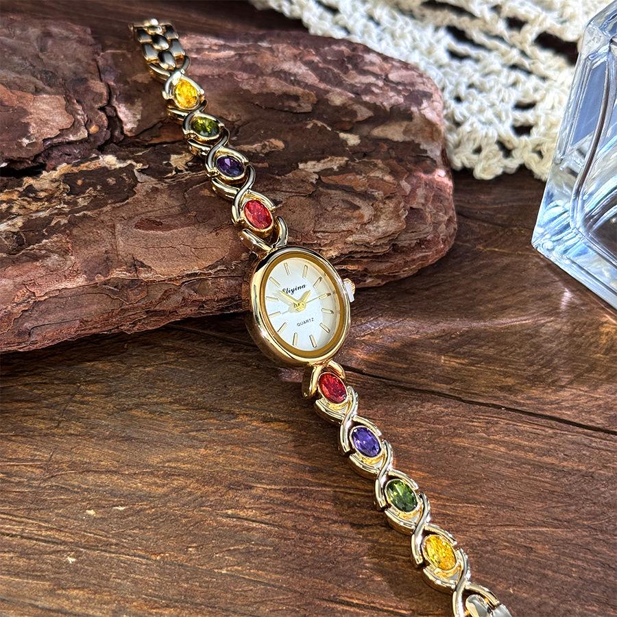 Diamond-set Oval Exquisite Small Medieval Rainbow Light Luxury Watch
Diamond-set Oval Exquisite Small Medieval Rainbow Light Luxury Watch