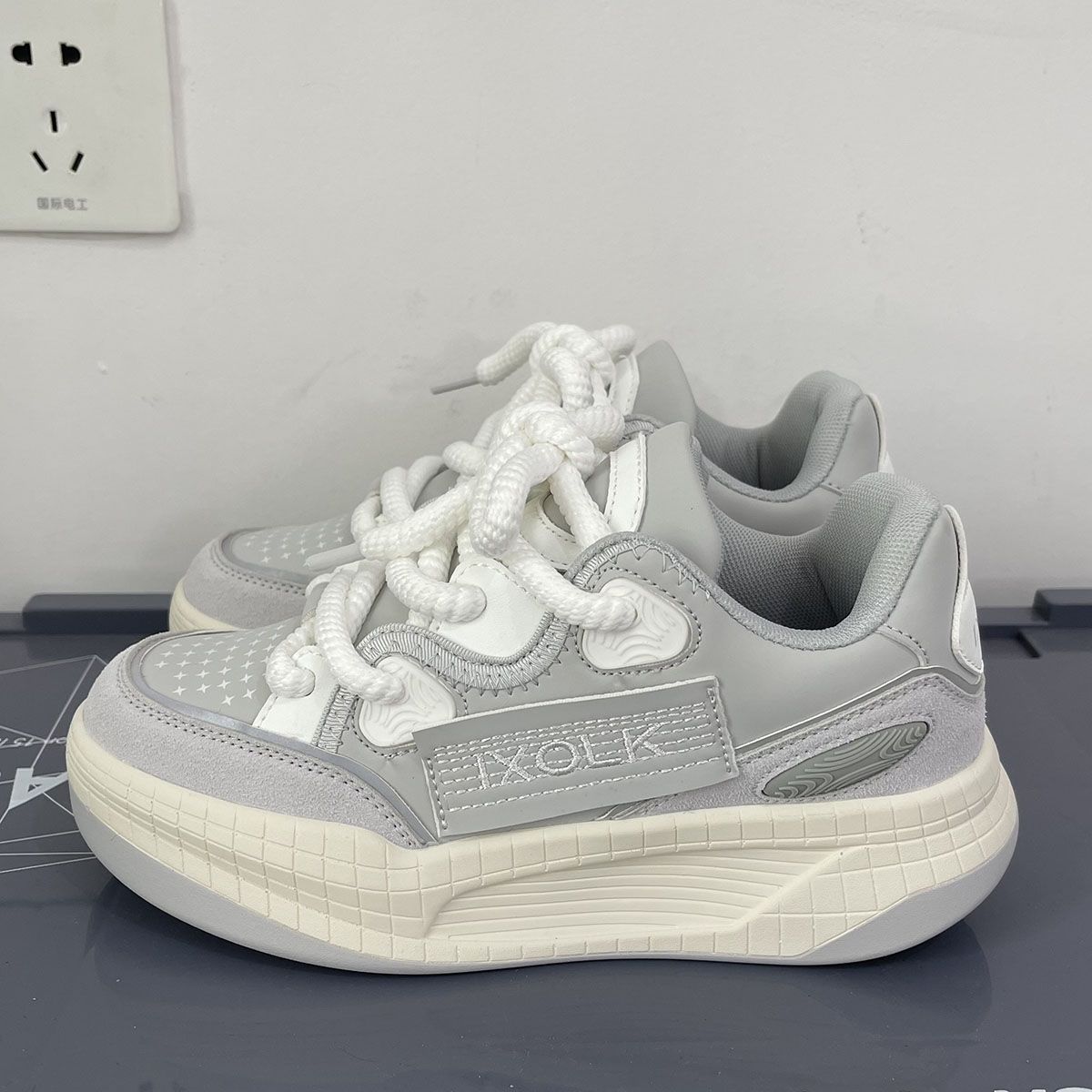 National men s shoes ins niche retro heightening platform bread shoes couple versatile dad sports shoes men and women 40 серый
National men s shoes ins niche retro heightening platform bread shoes couple versatile dad sports shoes men and women 40 серый