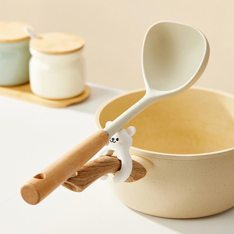 Kitchen Stir Fry Vegetable Pot Shovel Storage Rack Anti Scalding And Overflow Silicone Spatula Holder Spoon Holder Clip 1Pcs
Kitchen Stir Fry Vegetable Pot Shovel Storage Rack Anti Scalding And Overflow Silicone Spatula Holder Spoon Holder Clip 1Pcs