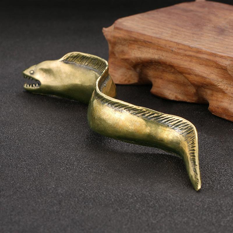 Brass Deep Sea Hairtail Figurines Desk Ornaments Retro Simulation Fish Small Statue Tea Pets Home Decorations Crafts Collections светло-серый
Brass Deep Sea Hairtail Figurines Desk Ornaments Retro Simulation Fish Small Statue Tea Pets Home Decorations Crafts Collections светло-серый