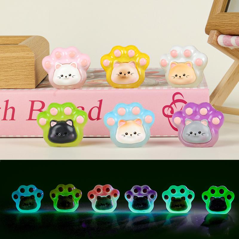 Cute Mini Luminous Cat Paw Ornaments Cartoon Kitten Micro Landscape Decoration Car Interior Home Desktop Small Ornaments
Cute Mini Luminous Cat Paw Ornaments Cartoon Kitten Micro Landscape Decoration Car Interior Home Desktop Small Ornaments