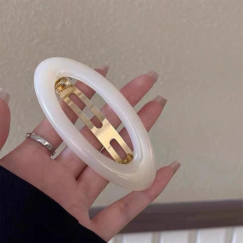 Корейские большие пружинные заколки-краб для волос, женские металлические желеобразные заколки-хвосты, заколки, модные аксессуары для волос для девочек, заколка для волос
Корейские большие пружинные заколки-краб для волос, женские металлические желеобразные заколки-хвосты, заколки, модные аксессуары для волос для девочек, заколка для волос