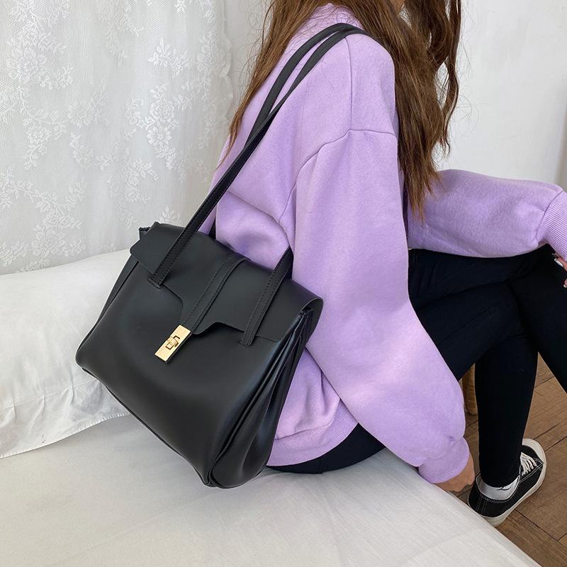 Soft Leather Fashion Vintage Clamshell Commuter Bag Women s Autumn/winter One-shoulder Tote Bag чорний
Soft Leather Fashion Vintage Clamshell Commuter Bag Women s Autumn/winter One-shoulder Tote Bag чорний