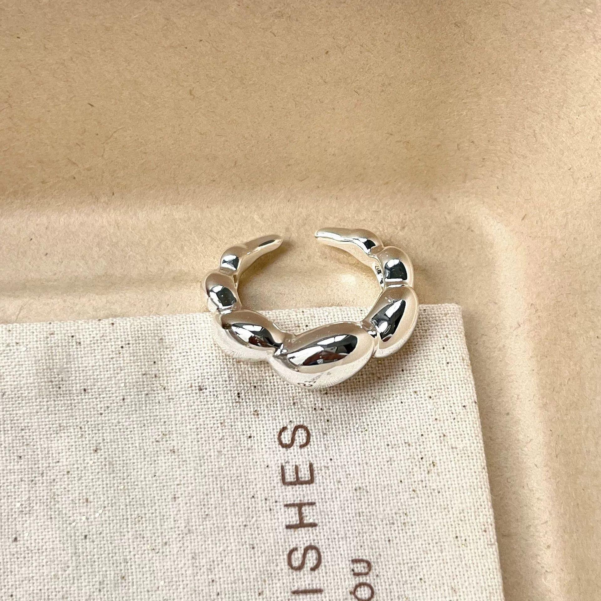 PANJBJ 925 Silver Ring For Women Punk Hollow Out Thread Winding HipHop Trend Minimalist Jewelry Birthday Gift Dropshipping
PANJBJ 925 Silver Ring For Women Punk Hollow Out Thread Winding HipHop Trend Minimalist Jewelry Birthday Gift Dropshipping