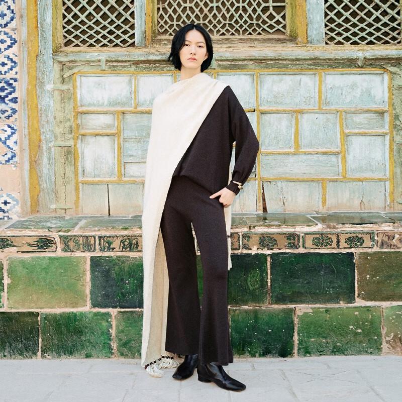 Женские вязаные расклешенные брюки VEROMODA из смесовой шерсти ягненка майяр L
Женские вязаные расклешенные брюки VEROMODA из смесовой шерсти ягненка майяр L