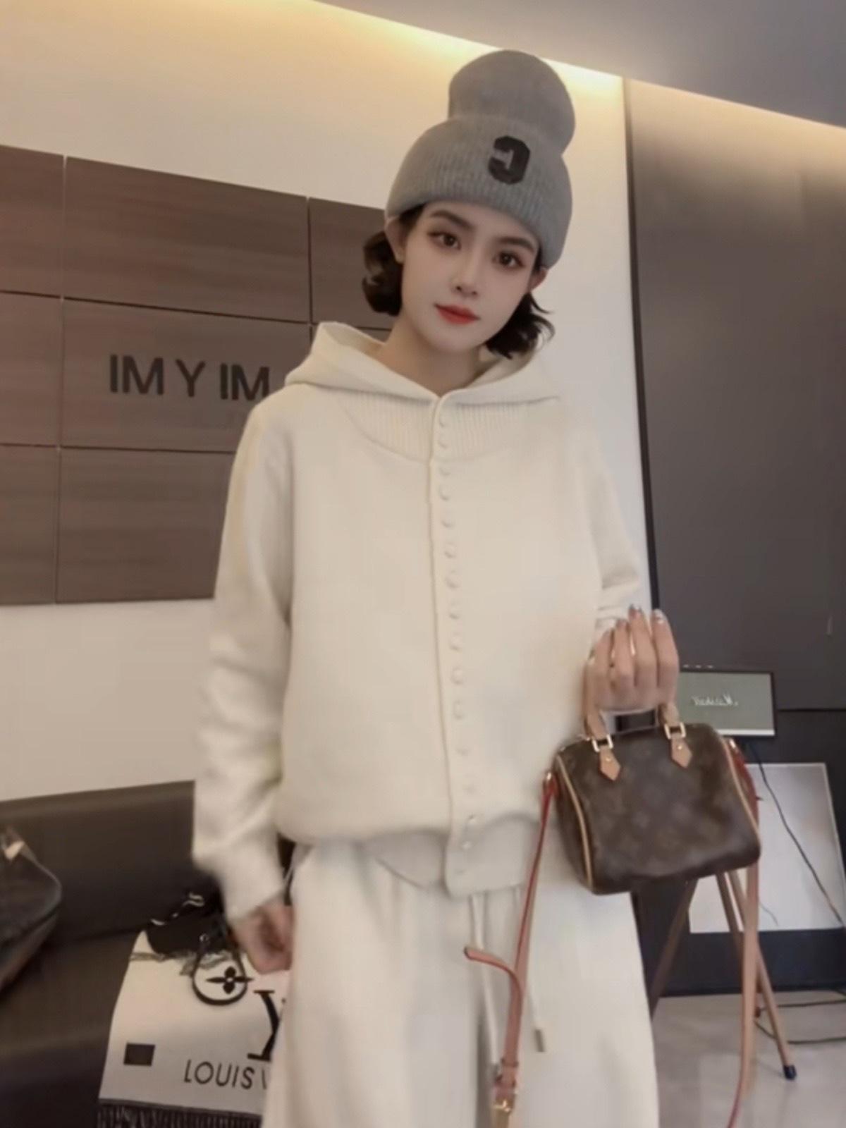 Korean Style Hooded High-End Knitted Women s Spring 2025 Loose Cardigan Large білий
Korean Style Hooded High-End Knitted Women s Spring 2025 Loose Cardigan Large білий