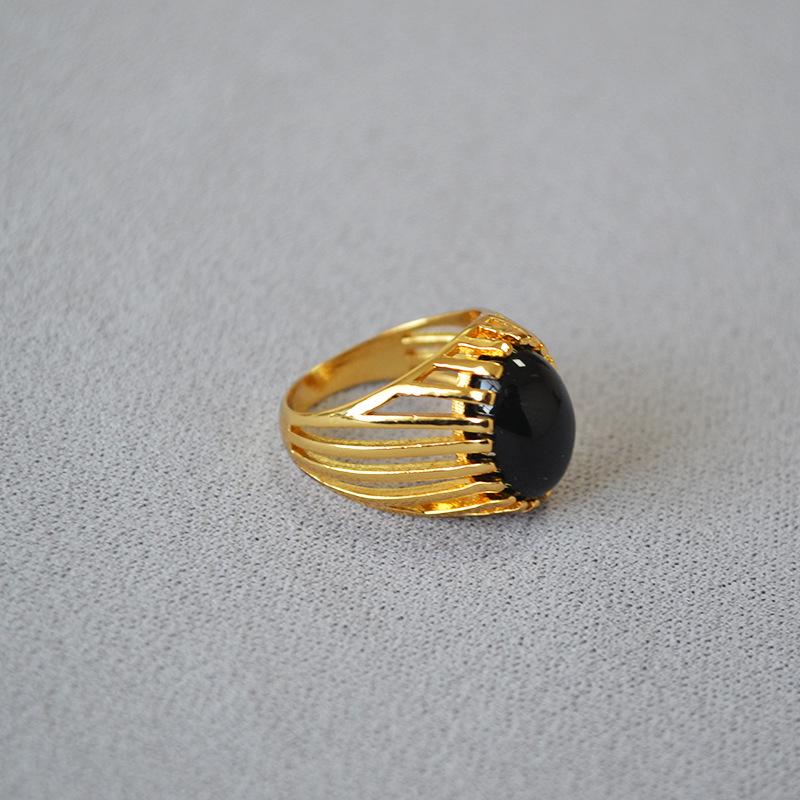 European & American Niche Design Hollow Court-Style Gold-Plated Black Agate Ring for Women Size 7
European & American Niche Design Hollow Court-Style Gold-Plated Black Agate Ring for Women Size 7