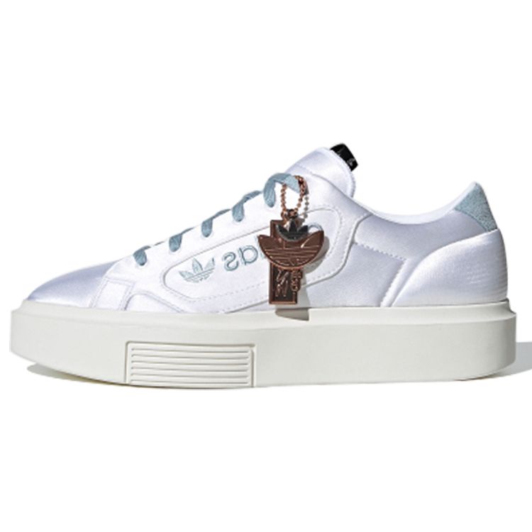 Adidas Sleek Super Cloud White Silver Женские кроссовки Off-White Copper-Metalic EG6770
Adidas Sleek Super Cloud White Silver Женские кроссовки Off-White Copper-Metalic EG6770