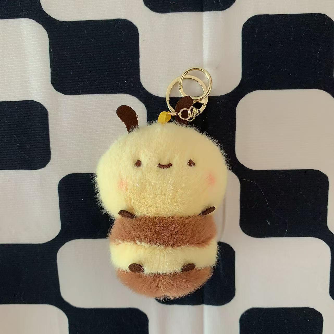 Плюшевый брелок «Пухлая пчела»: Креативная антистрессовая кукла и кулон в подарок
Плюшевый брелок «Пухлая пчела»: Креативная антистрессовая кукла и кулон в подарок