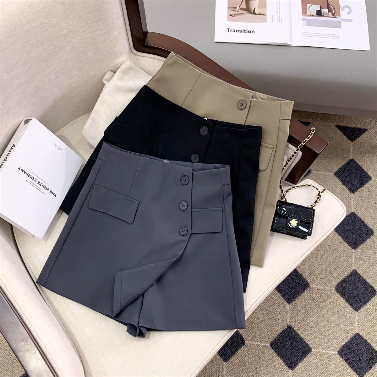 Women s High-Waisted Button-Embellished Wide-Leg Skirt Shorts - Korean Style for Spring/Autumn 2024 Large
Women s High-Waisted Button-Embellished Wide-Leg Skirt Shorts - Korean Style for Spring/Autumn 2024 Large