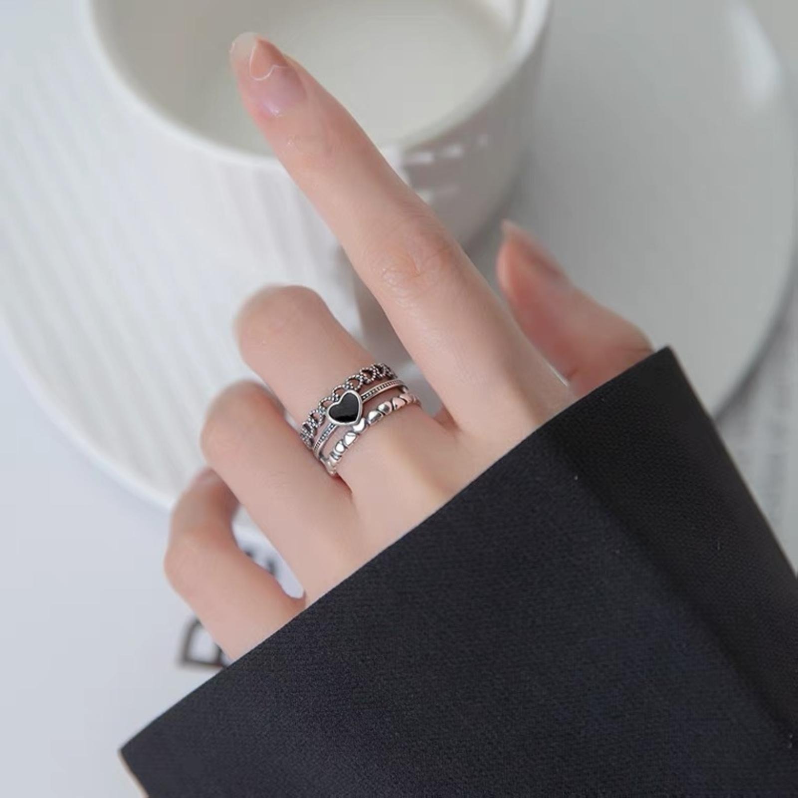 Fashion Unique Design Finger Ring Set Adjustable Heart Shape Stackable Band Jewelry for Women and Girls Stylish Minimalist Accessories One Size білий
Fashion Unique Design Finger Ring Set Adjustable Heart Shape Stackable Band Jewelry for Women and Girls Stylish Minimalist Accessories One Size білий