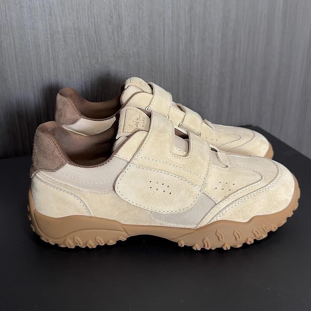 Кроссовки Niche Retro German женские 2024 новые модные универсальные нескользящие повседневные спортивные туфли Forrest Gump на липучке 35 абрикосовый
Кроссовки Niche Retro German женские 2024 новые модные универсальные нескользящие повседневные спортивные туфли Forrest Gump на липучке 35 абрикосовый