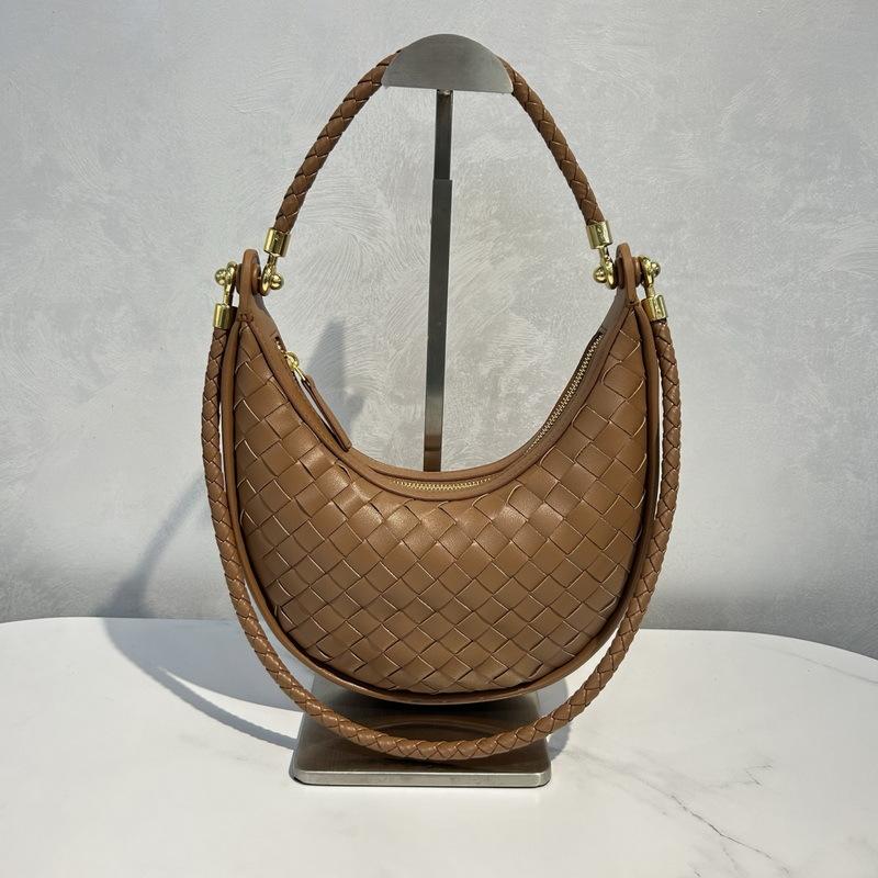 2025 Новая женская сумка из натуральной кожи, ручная работа, сумка подмышкой, универсальная сумка с полумесяцем и изгибом, одно плечо, диагональная перекрещивающаяся женская сумка-пельмень 24x6x27cm
2025 Новая женская сумка из натуральной кожи, ручная работа, сумка подмышкой, универсальная сумка с полумесяцем и изгибом, одно плечо, диагональная перекрещивающаяся женская сумка-пельмень 24x6x27cm