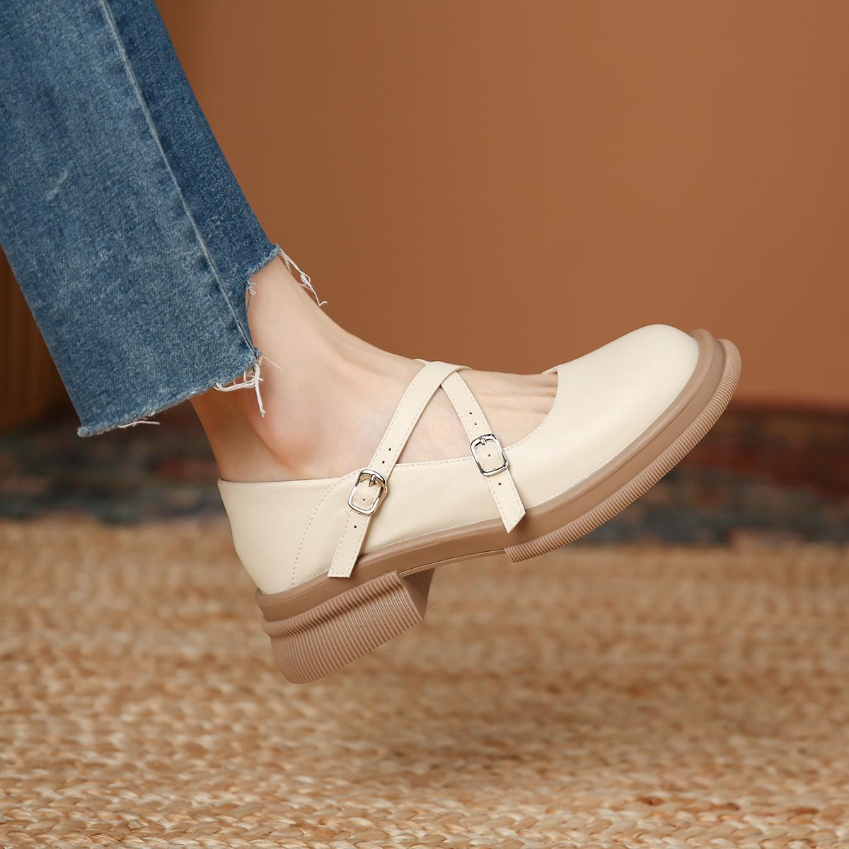 Туфли Мэри Джейн с плоской подошвой, женские новые дизайнерские нишевые маленькие кожаные туфли в британском стиле с круглым носком, женские туфли 35
Туфли Мэри Джейн с плоской подошвой, женские новые дизайнерские нишевые маленькие кожаные туфли в британском стиле с круглым носком, женские туфли 35