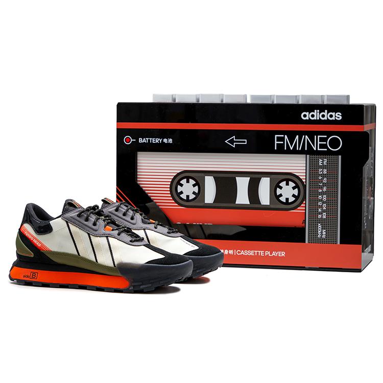 adidas neo Futro Mixr Black White Orange HP9673(S-BOX) 43⅓
adidas neo Futro Mixr Black White Orange HP9673(S-BOX) 43⅓