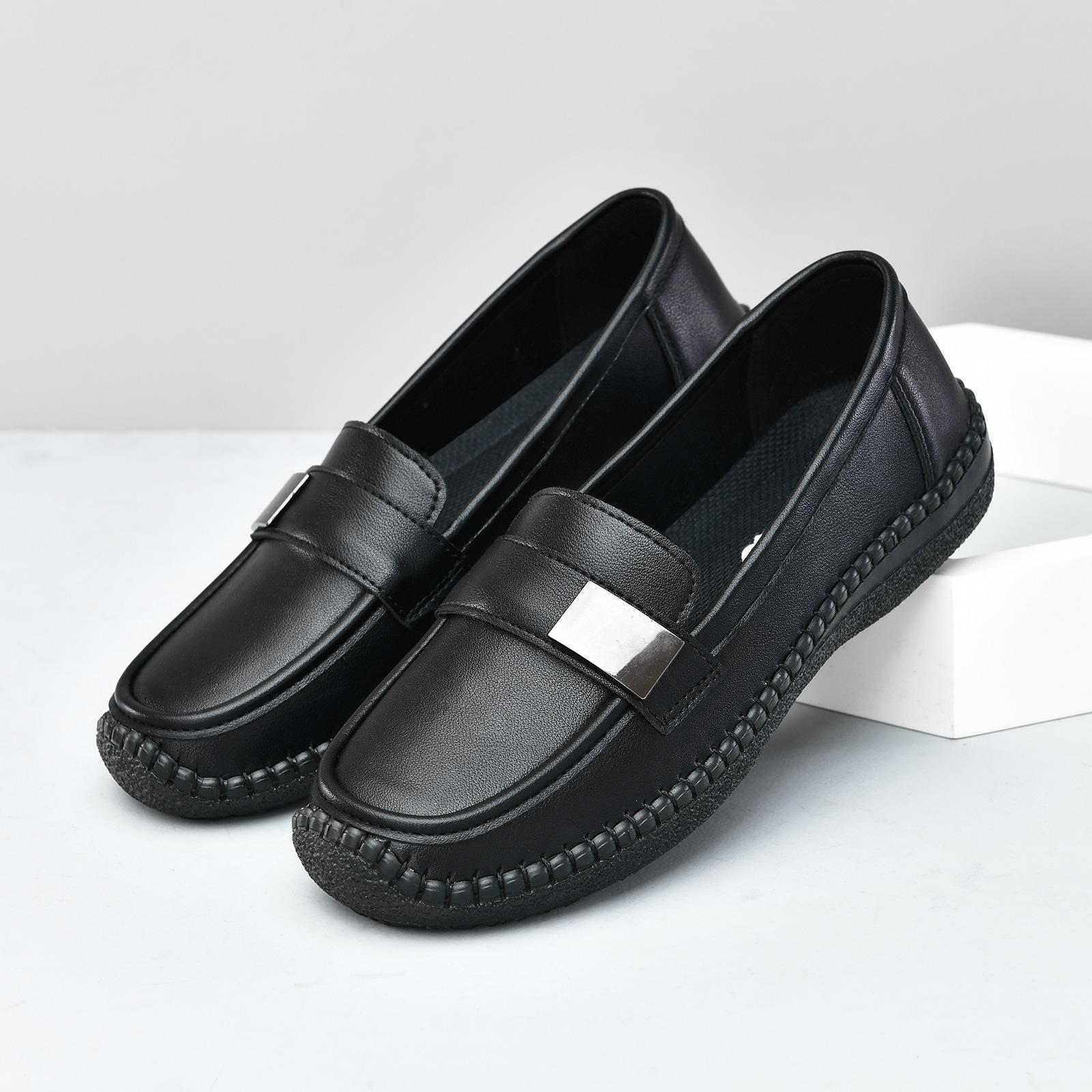 Casual leather shoes for women s new one-pedal non-slip flat-bottomed comfortable mother single shoes for women 44
Casual leather shoes for women s new one-pedal non-slip flat-bottomed comfortable mother single shoes for women 44
